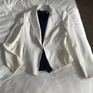 Nine West, Size 6, White Blazer & Black Undershirt